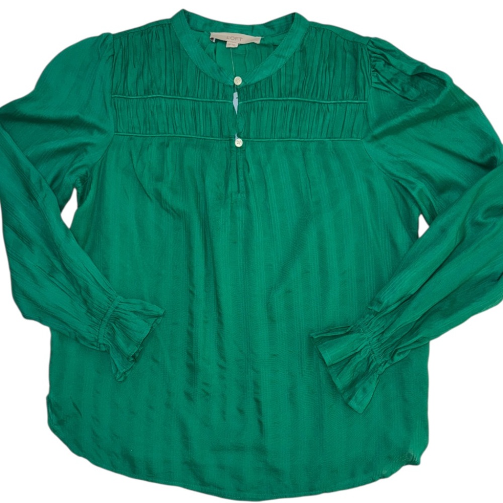 NWT LOFT Women’s Long Sleeve Shirred Yoke Style Blouse In Kelly Green Size: XSP - Picture 6 of 12